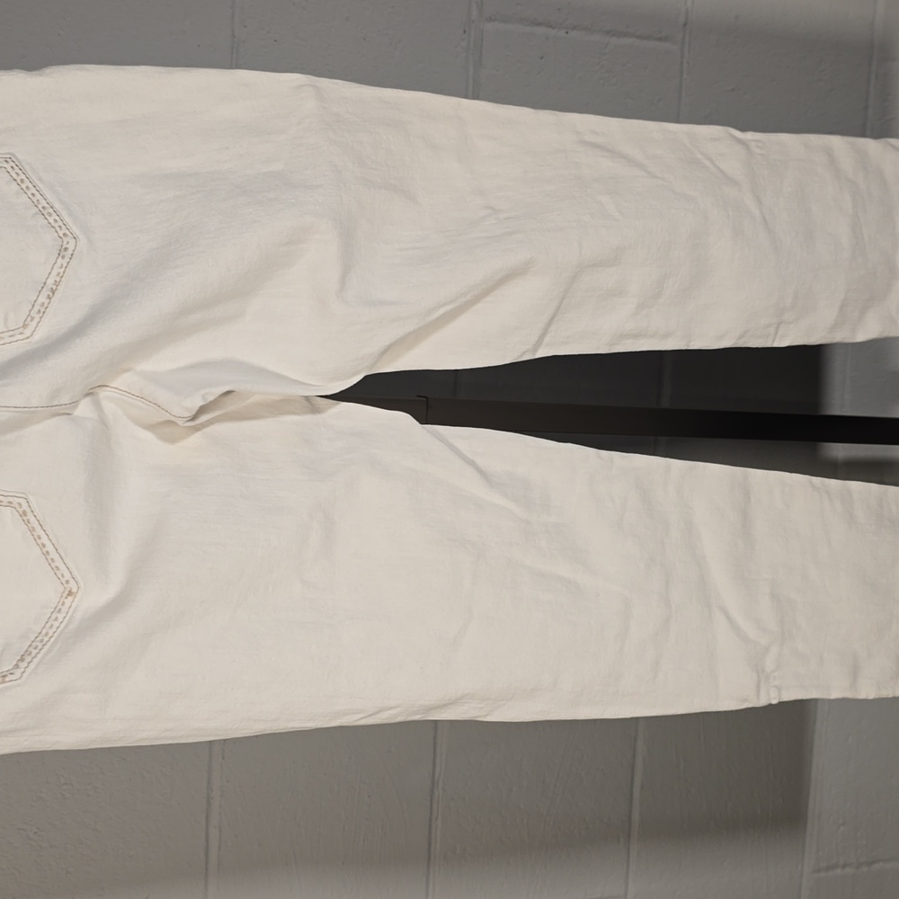 White jeans - Picture 6 of 10